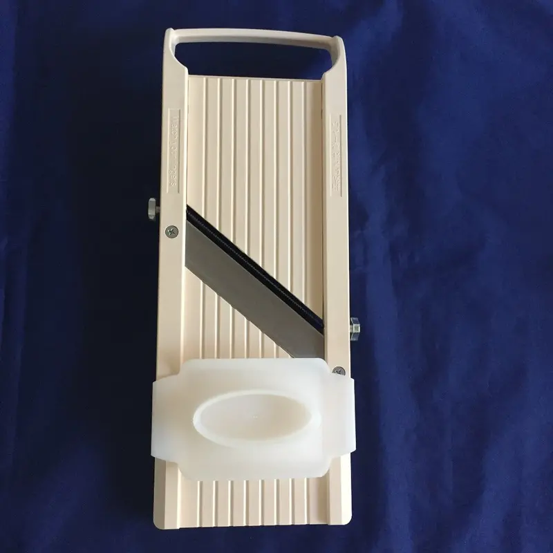 Benriner Professional Mandoline Slicer – Free Shipping Included 1