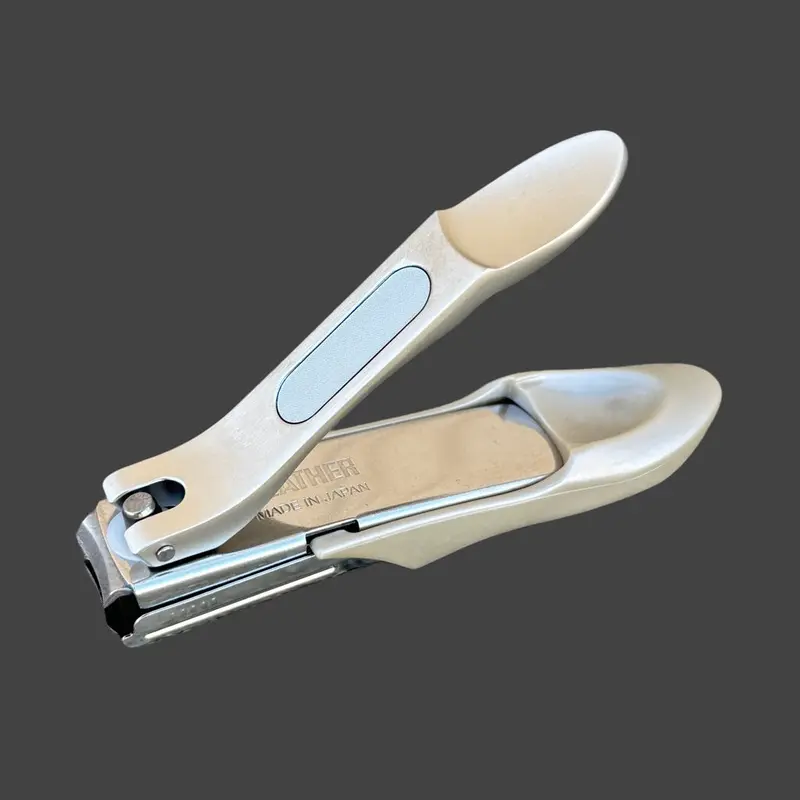 Feather-Weight Stainless Steel Nail Clippers – Precision Japanese Craftsmanship 1
