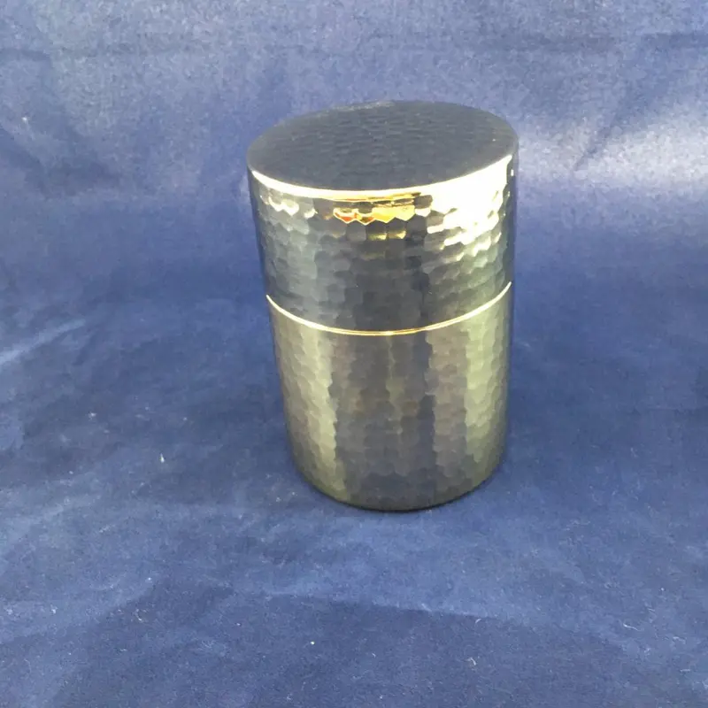 Hand-Hammered Black Piment Tea Canister With Airtight Lid 1