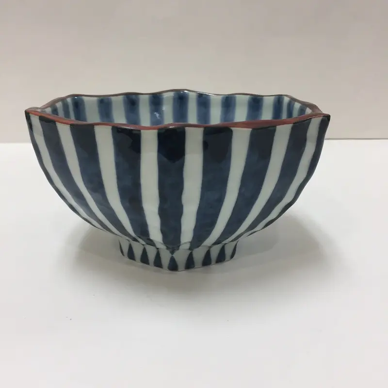 Hasami-Yaki Hexagonal Porcelain Bowl – Modern Geometric Stoneware 1