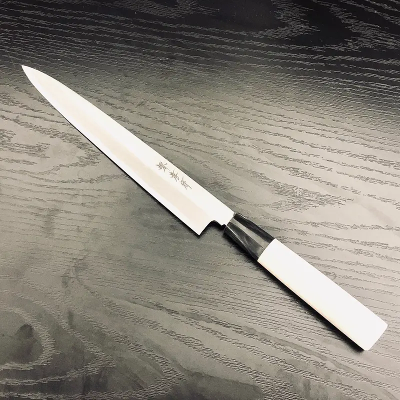 Left-Handed Kasumi Yanagi Sashimi Knife – Forged For Precision Slicing 1