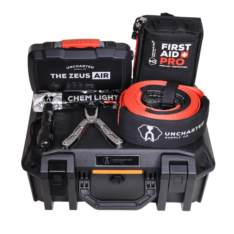 Roadster Auto Emergency Kit – Compact In-Car Preparedness System 1