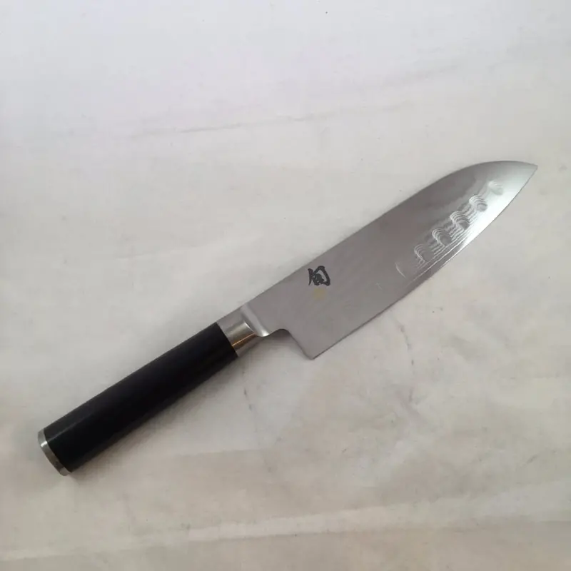Shun Classic Hollow-Ground Santoku Knife – 7 Inch (18 Cm) 1